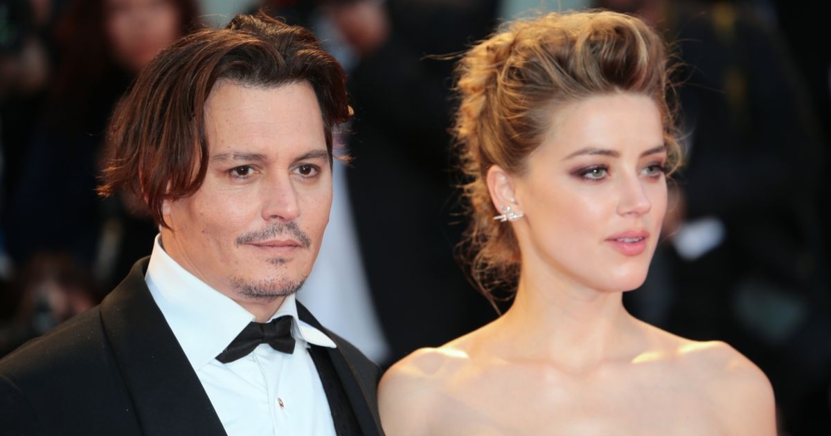 Johnny Depp says he was a 'crash test dummy for MeToo' after Amber(00)